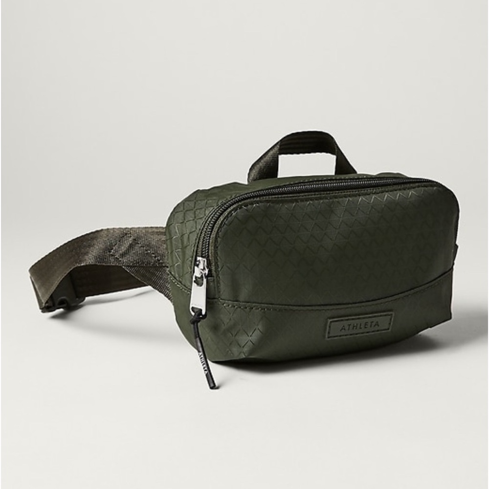 Athleta Excursion Belt bag crossbody green